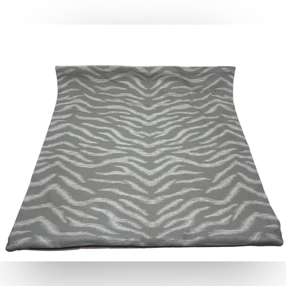 Neverused! Grey tiger striped pillow cover Tibetan tiger - Picture 2 of 11